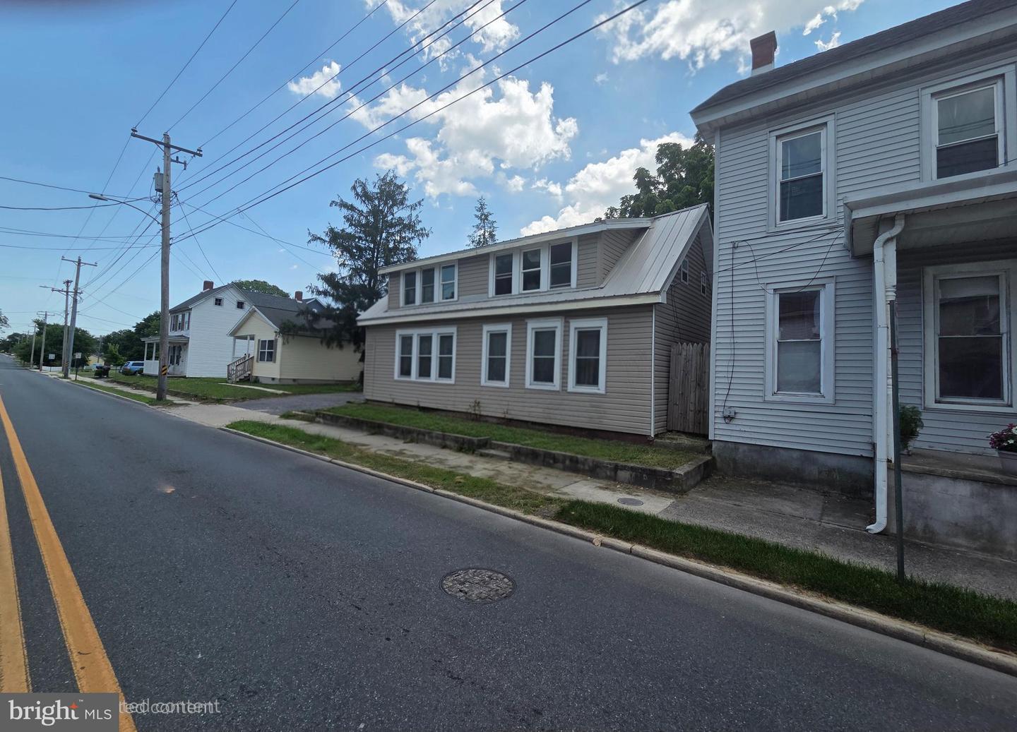 Property Photo:  204 SE 2nd Street  DE 19963 