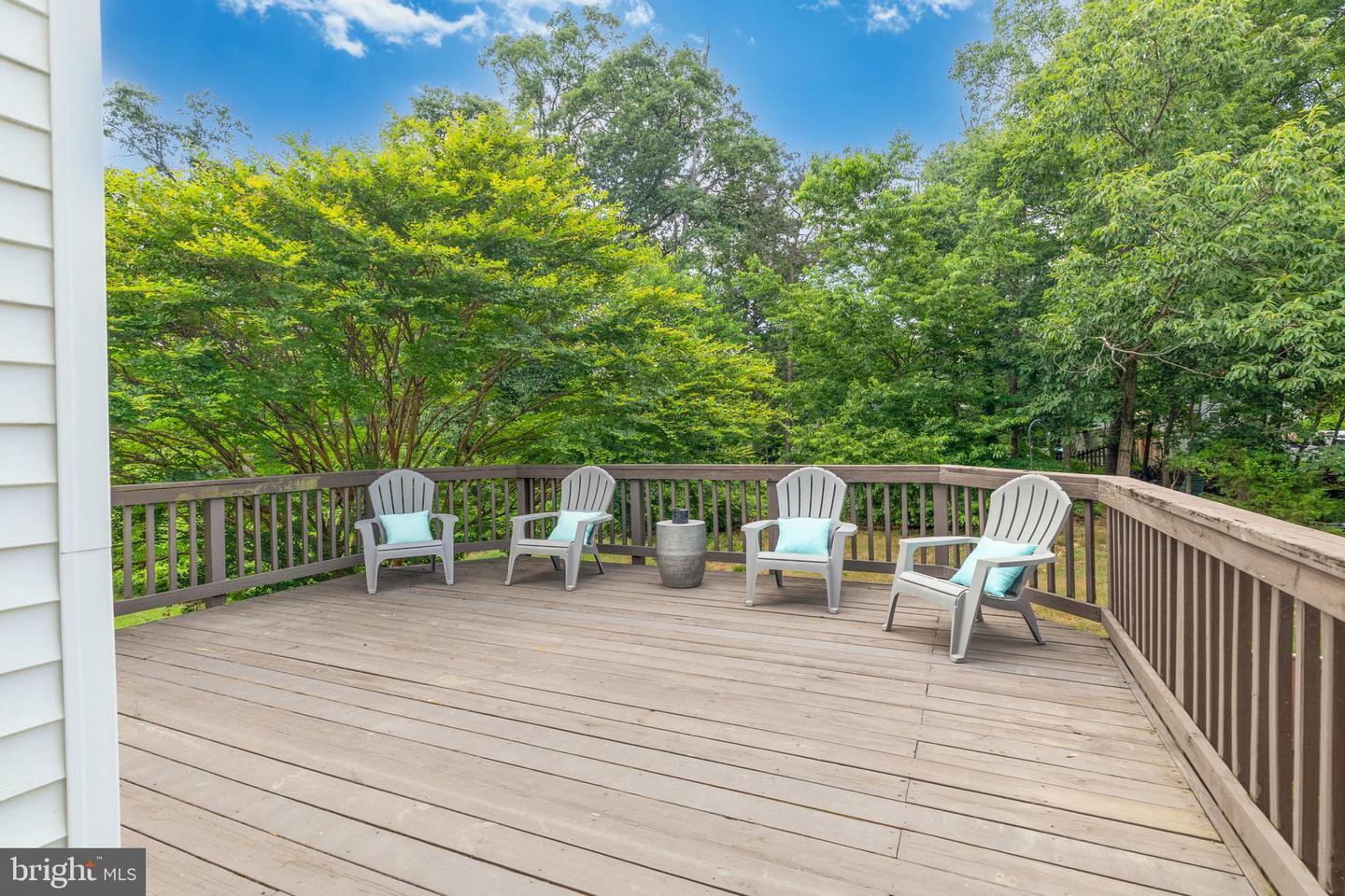 Property Photo: 5632 Ridge View Drive VA 22310