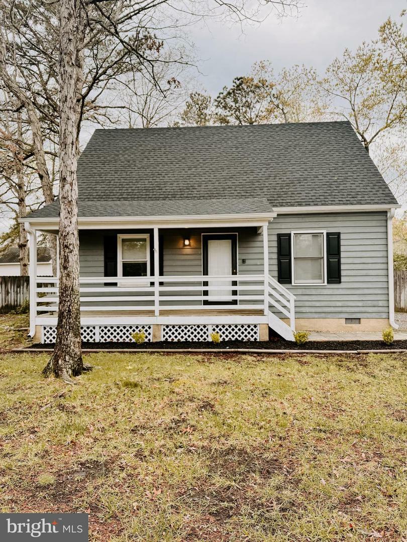 Property Photo: 6 Courtside Lane VA 23005