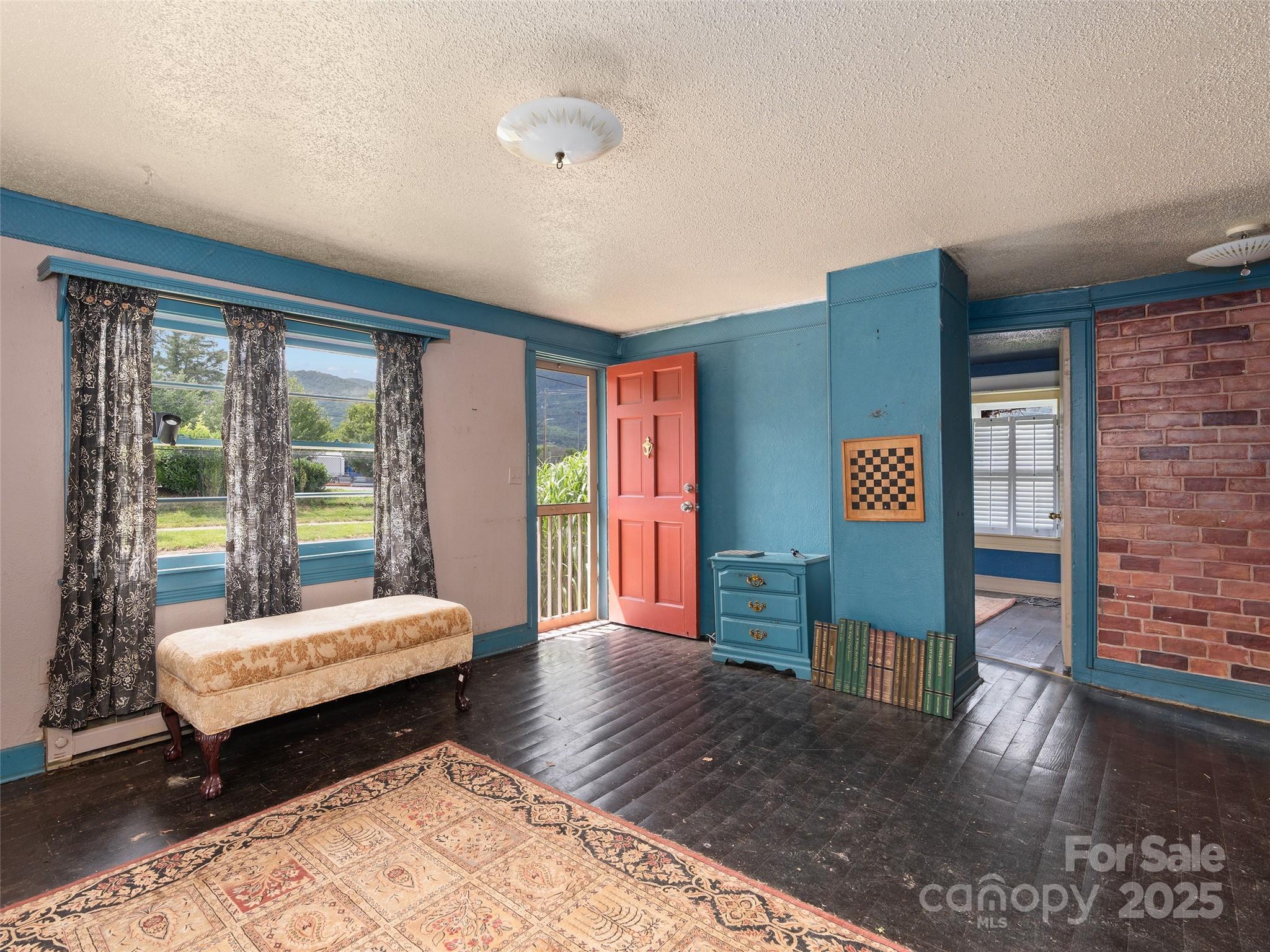 Property Photo:  51 Riverbend Street  NC 28786 