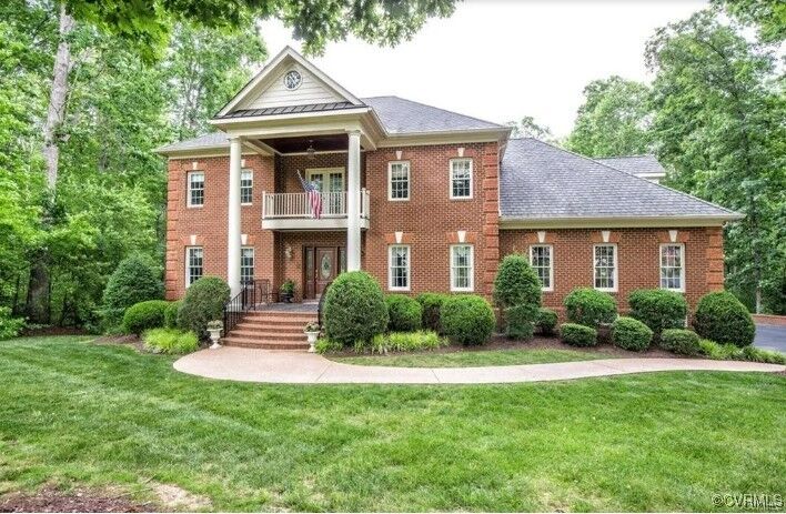 Property Photo: 1638 Fallen Timber Trail VA 23139