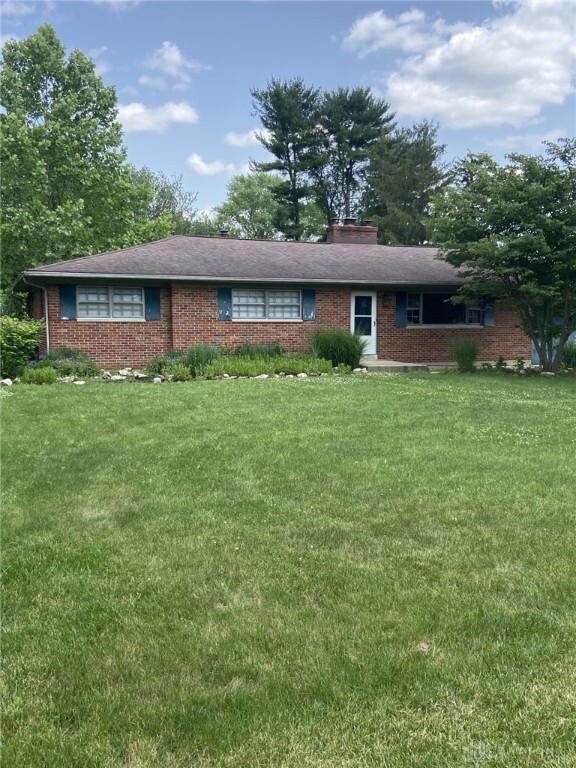 Property Photo: 1010 Renown Road OH 45430