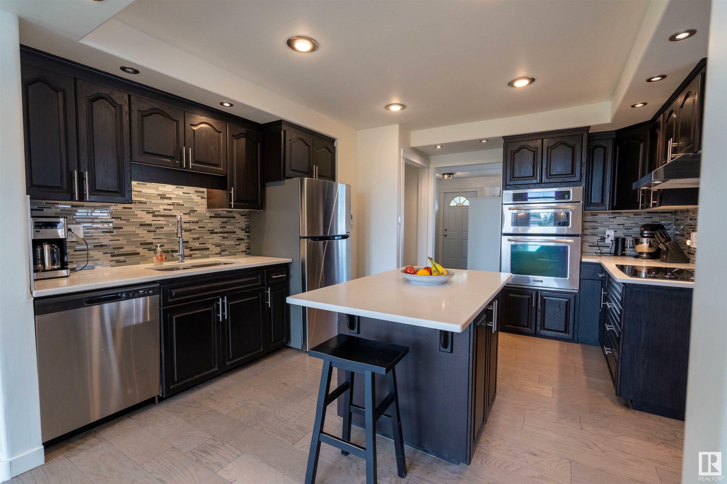 Property Photo: 15 Fifth Avenue AB T7X 2C5
