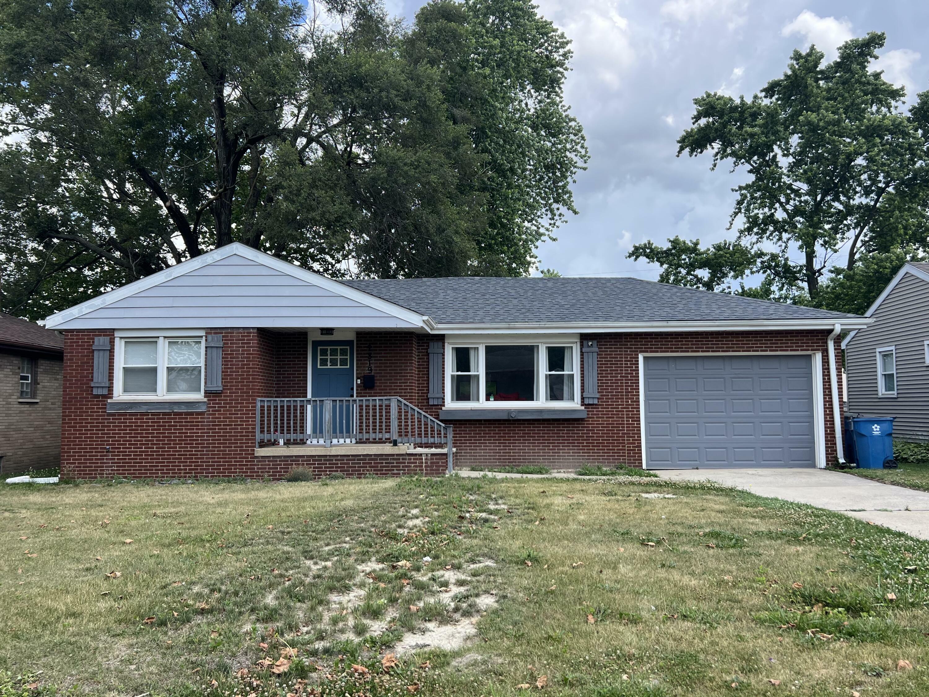Property Photo:  2819 Strong Street  IN 46322 