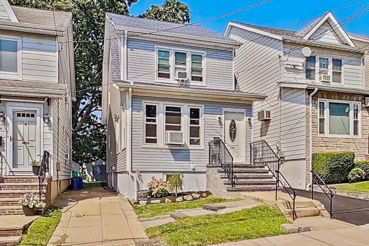 Property Photo: 102 Ilford Ave NJ 07031