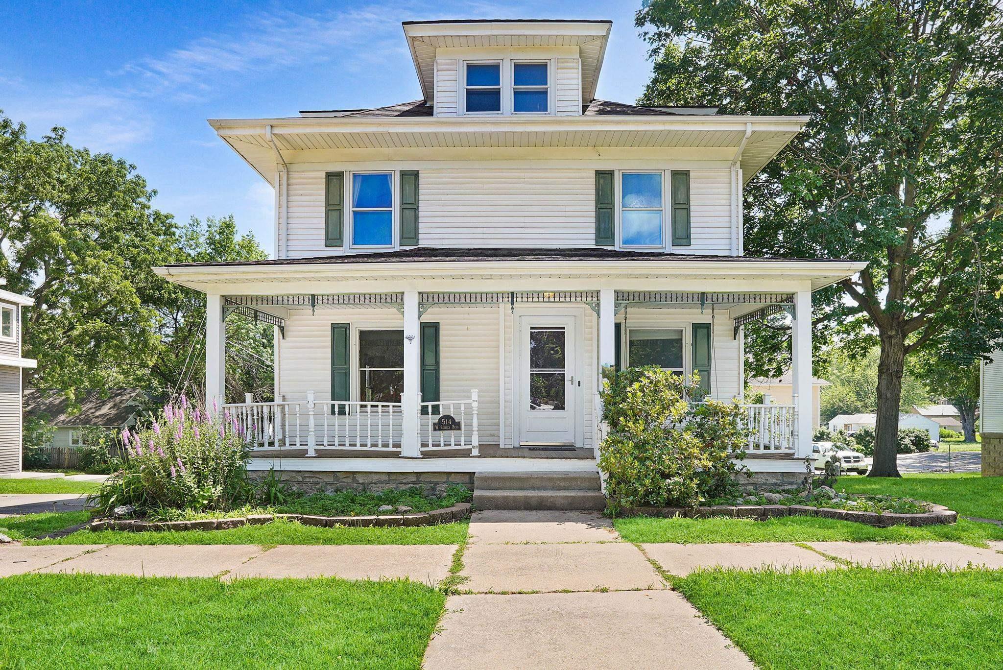 514 W Seerley Boulevard  Cedar Falls IA 50613 photo