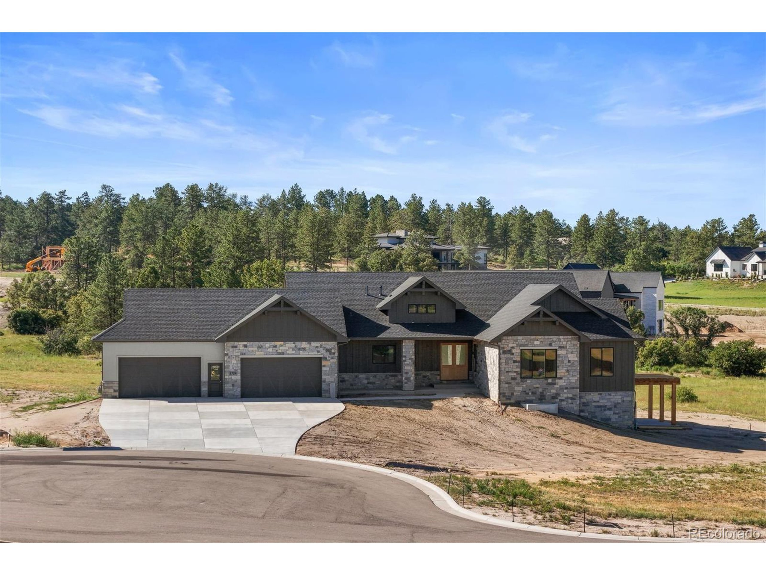 Property Photo: 1724 Arrowpoint Ct CO 80116