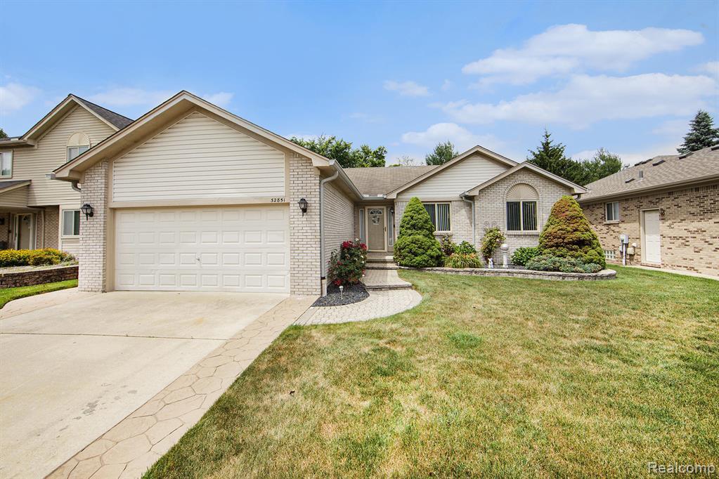 32851 Foster Court  Fraser MI 48026 5260 photo
