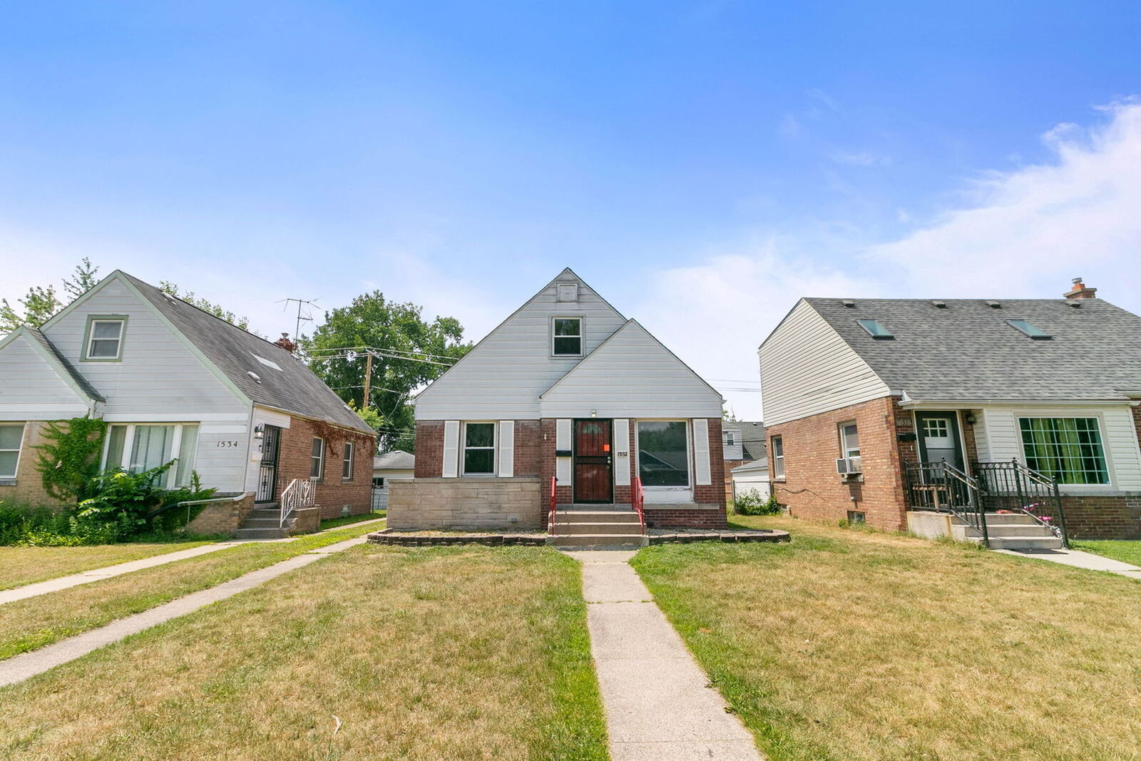 Property Photo: 1532 State Line Road IL 60409