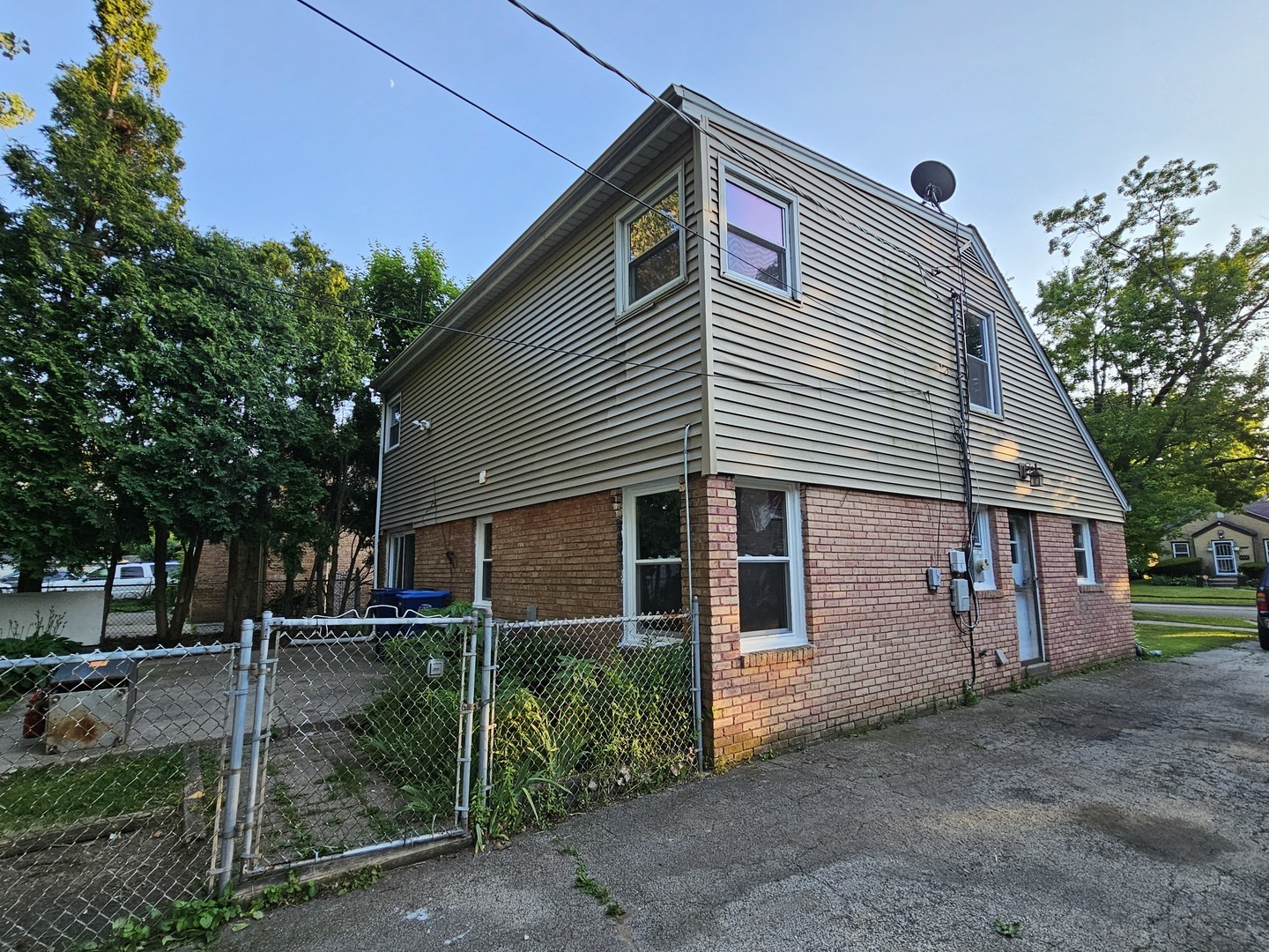 Property Photo: 623 Westmoreland Avenue IL 60085