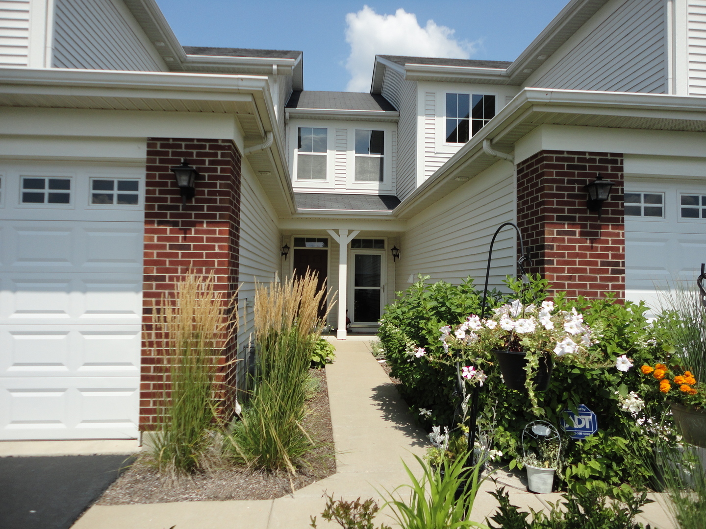 Property Photo: 371 McGrath Drive IL 60543