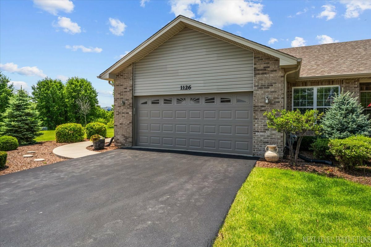 Property Photo:  1126 Mandalay Lane 1126  IL 60490 