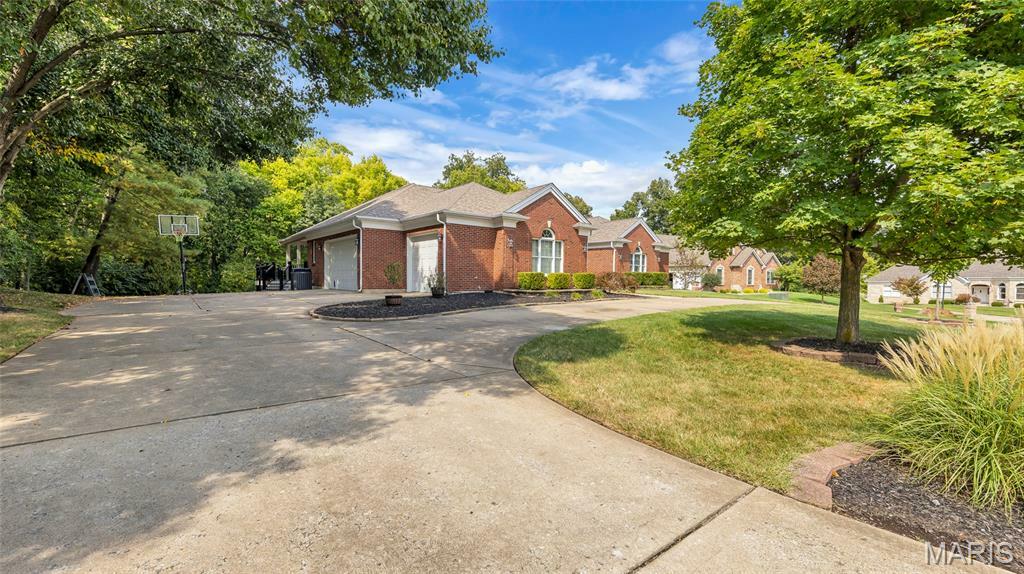 Property Photo: 35 Woodmere Circle MO 63303