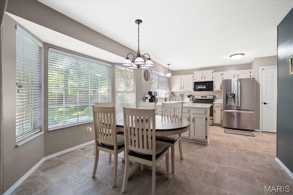Property Photo: 2713 Sundowner Drive MO 63303
