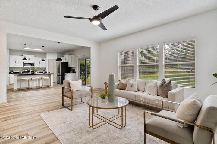 Property Photo: 775 Mosswood Chase FL 32065