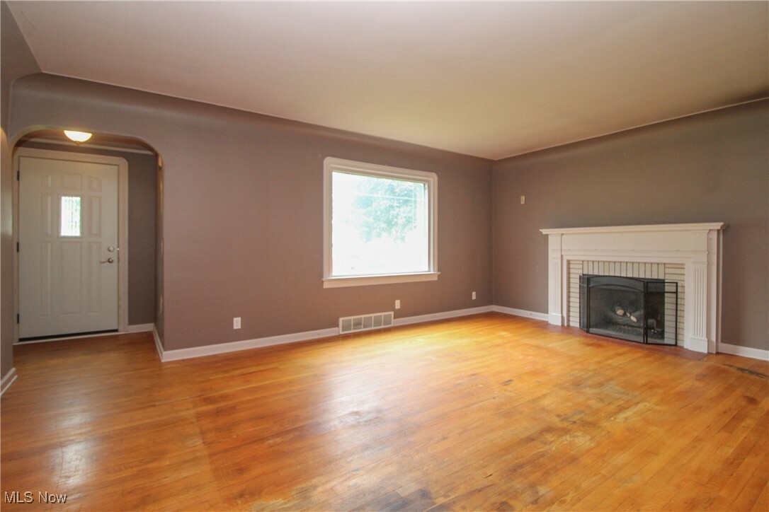 Property Photo: 1942 Wingate Road OH 44514