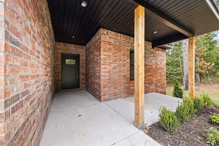 Property Photo:  3 Kelaen Circle  AR 72715 