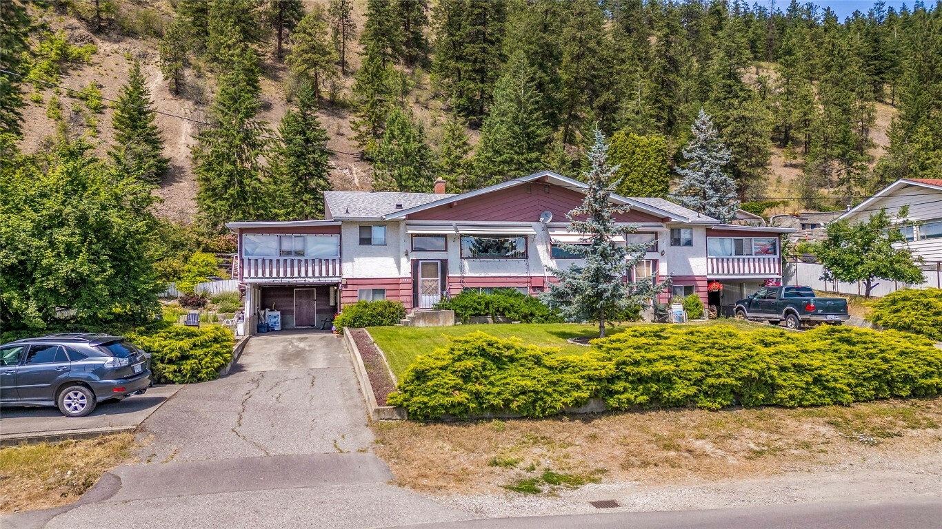 Property Photo: 396 Moubray Road BC V1V 1R4