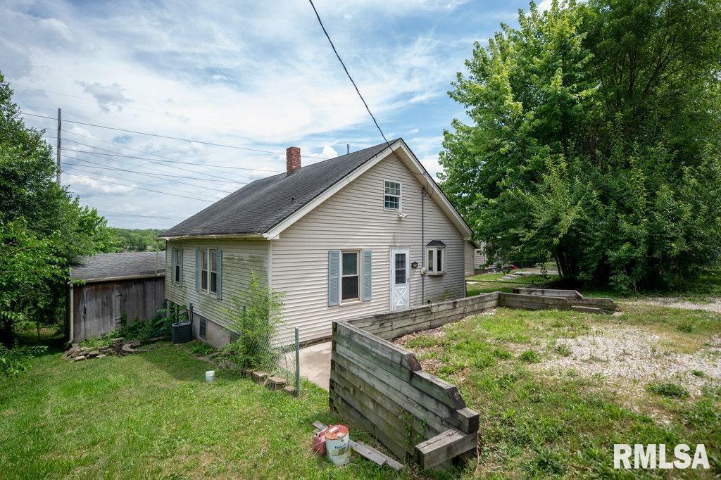 Property Photo:  7710 S Jefferson Street  IL 61607 