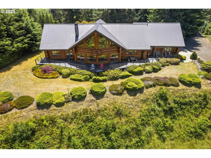 Property Photo: 6154 View Rd OR 97439