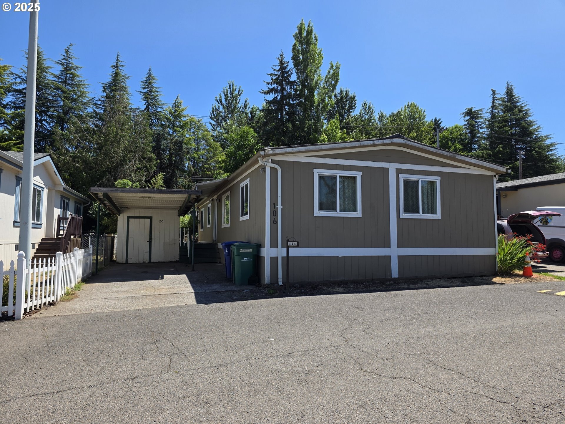 Property Photo: 15758 SE Highway 224 106 OR 97089