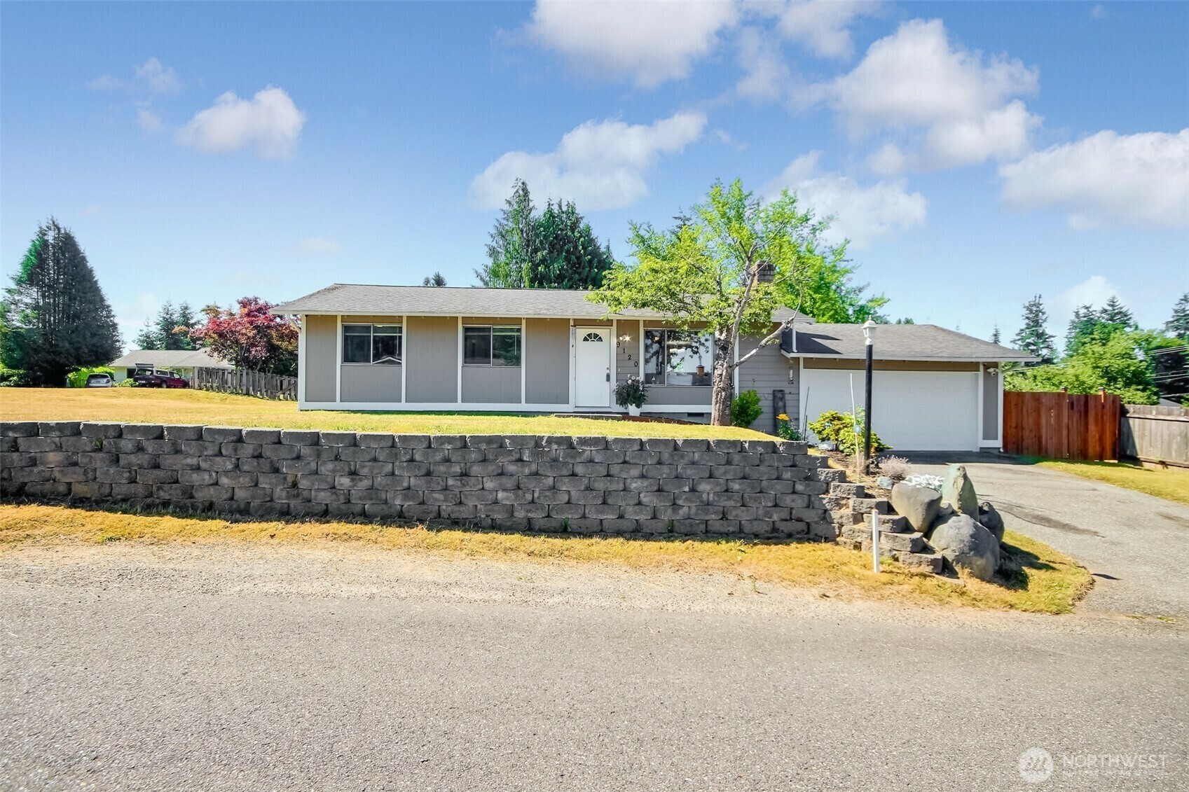 Property Photo: 9120 8th Street SE WA 98252