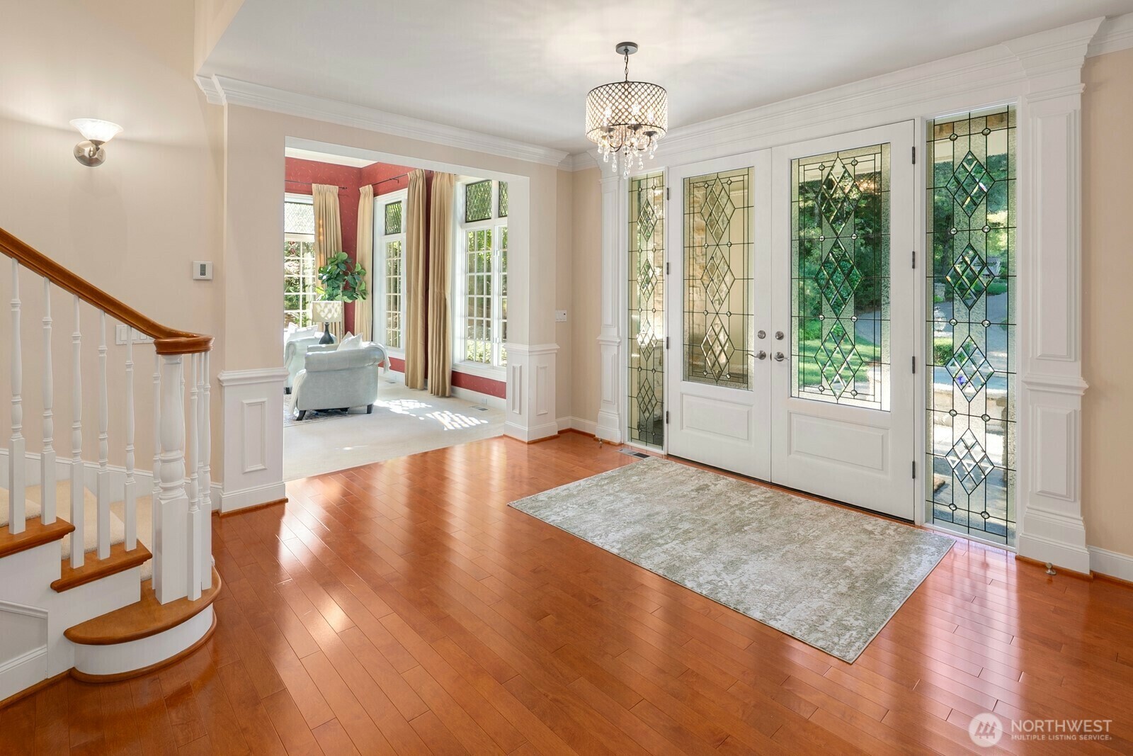 Property Photo: 13695 NE 32nd Place WA 98005