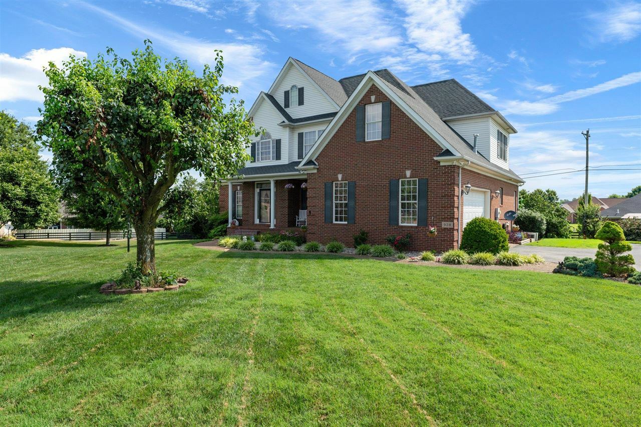 Property Photo: 928 Poppy Hills Court KY 42104