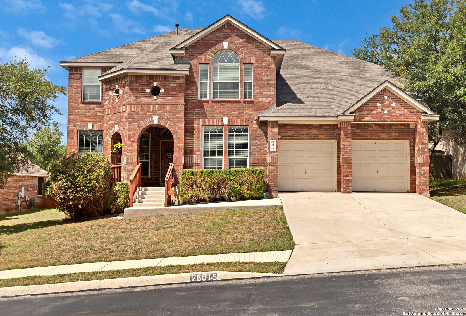 Property Photo: 26015 Lookout Oaks TX 78260