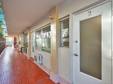 Property Photo: 719 Euclid Ave 7 FL 33139