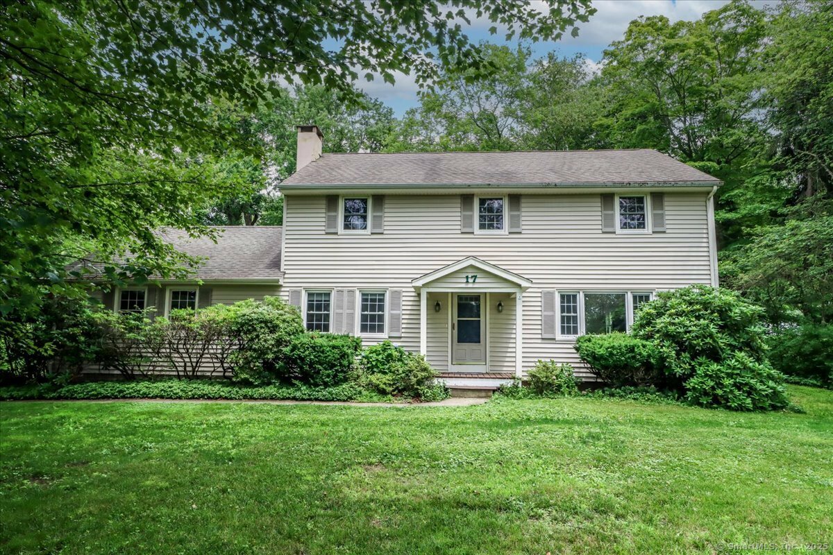 Property Photo: 17 Robinhood Road CT 06811