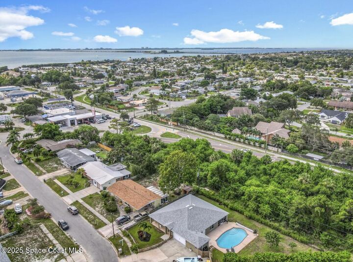 Property Photo:  1425 Lester Court  FL 32952