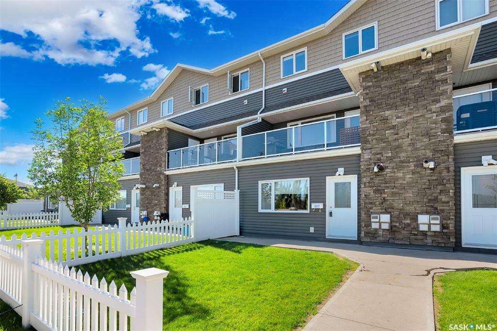 275 Pringle Lane 207  Saskatoon SK S7T 0T5 photo