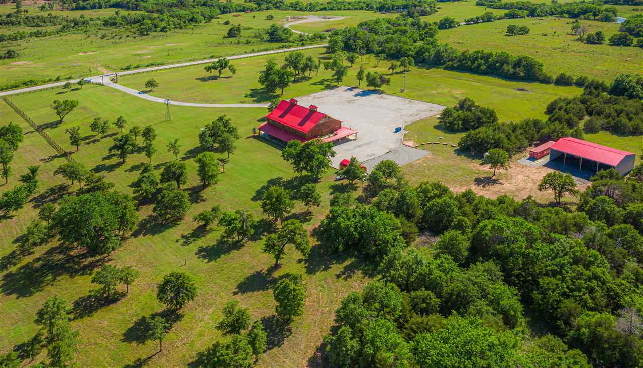 Property Photo: 347599 E 5400 Road OK 74032
