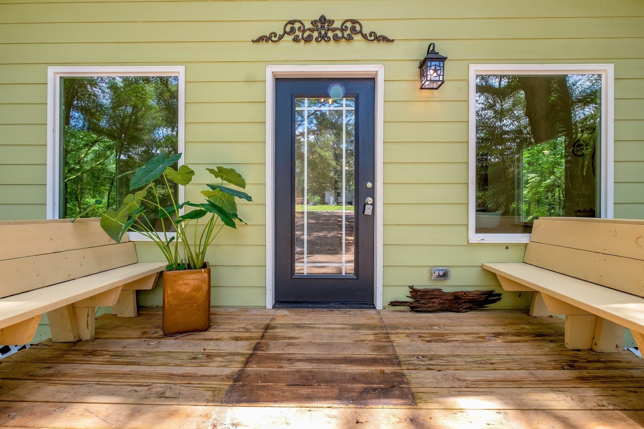 Property Photo:  16867 Aqua Lane  FL 32310 