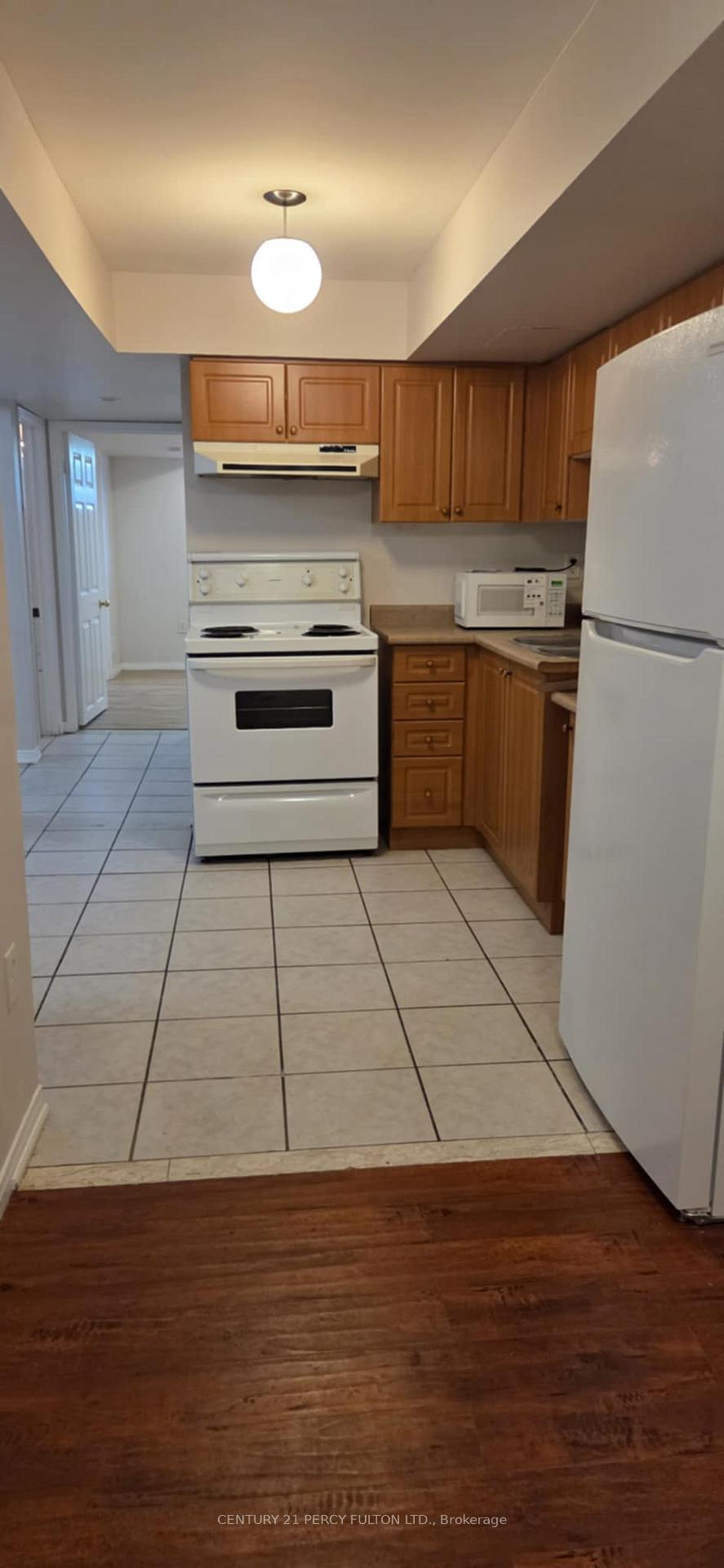 Photo de la propriété:  4651C Kingston Road Lower Level  ON M1E 2P8 