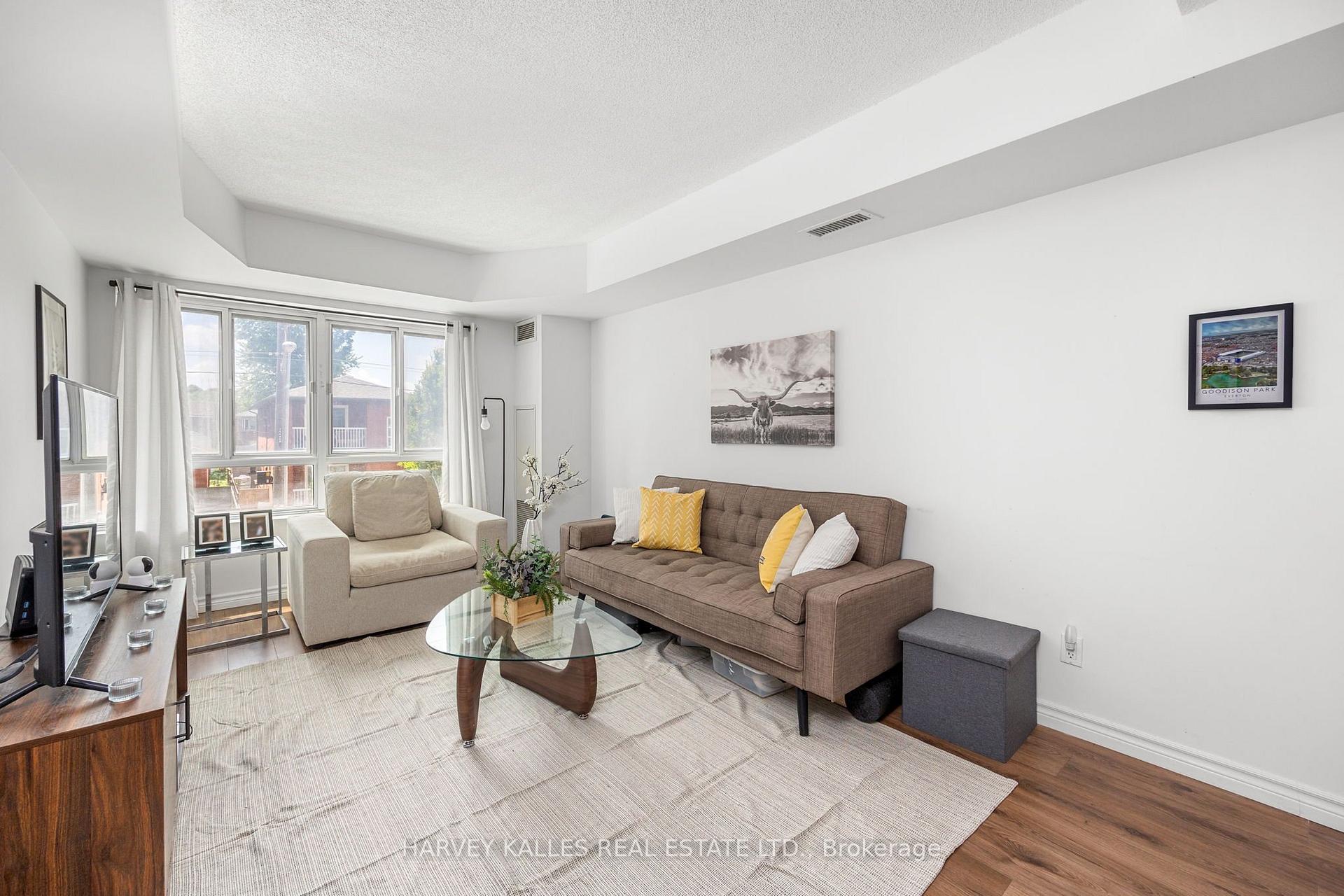 Property Photo:  15 Maplewood Avenue 212  ON M6C 4B4 