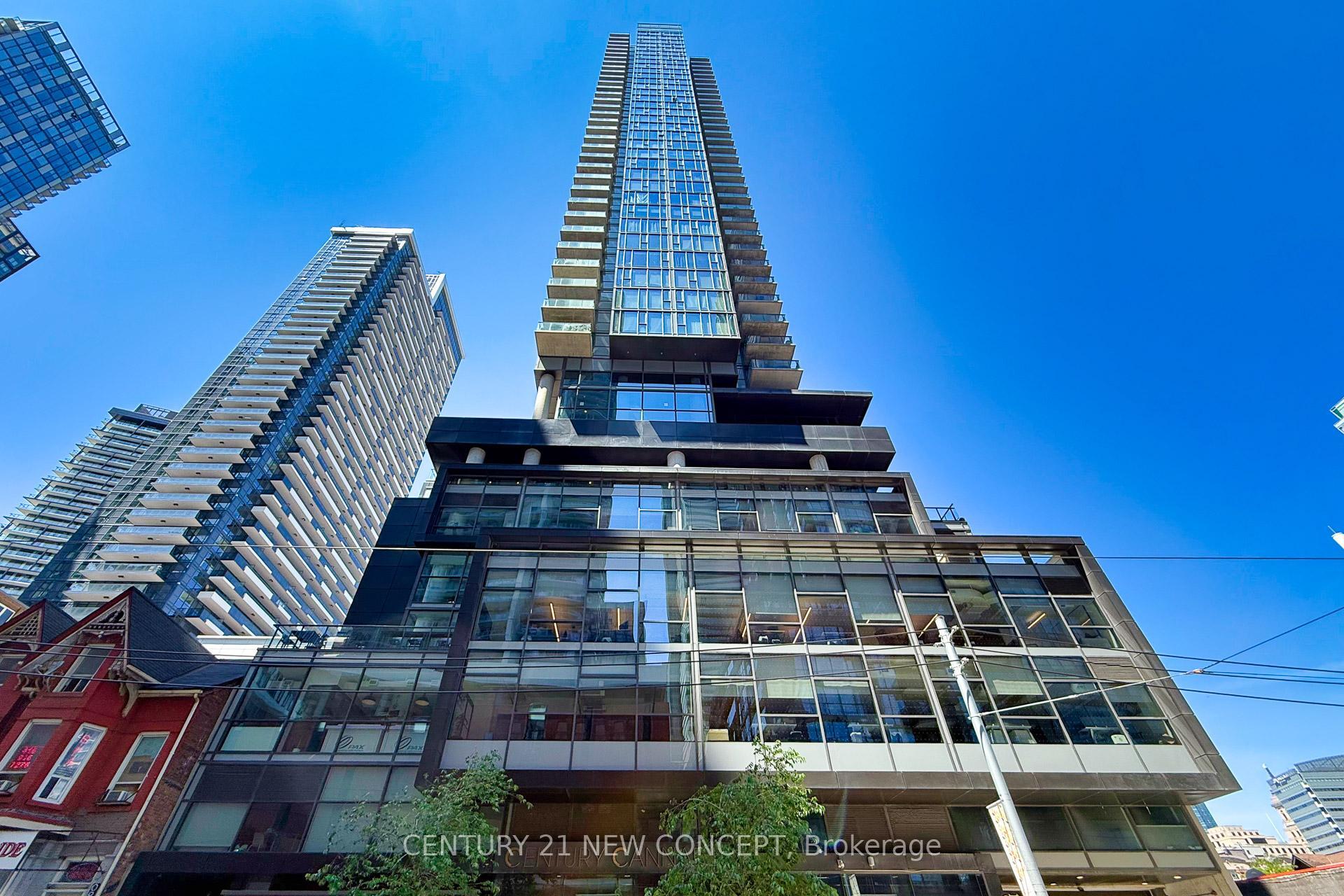 Property Photo:  290 Adelaide Street 2612  ON M5V 0P3 