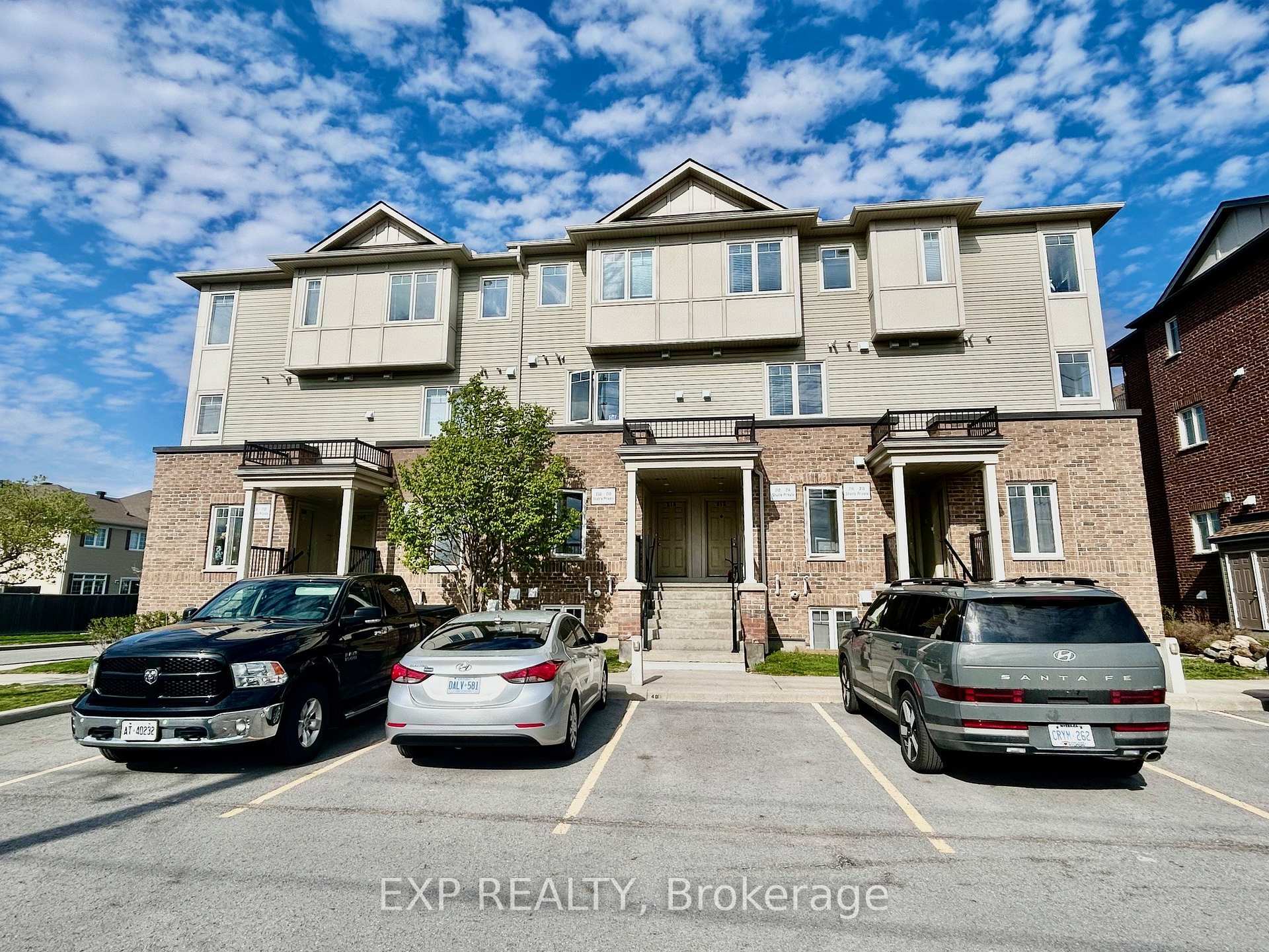 208 Shanly Private  Barrhaven ON K2J 5X6 photo