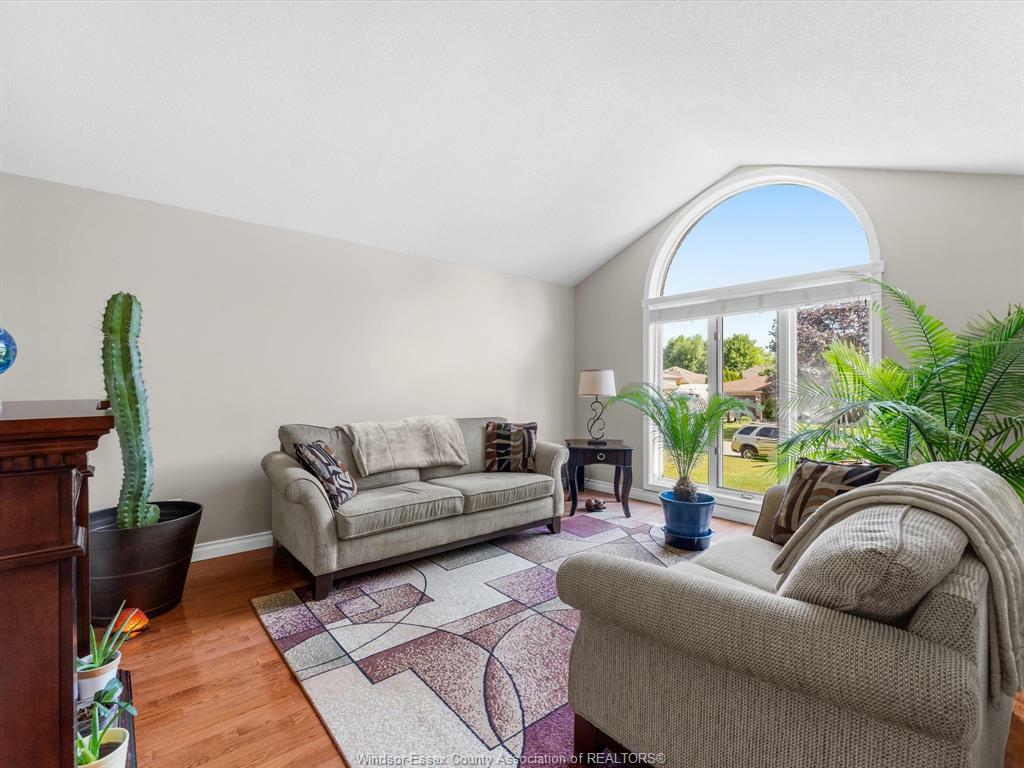 Property Photo: 480 Delaware Avenue ON N9J 1S4