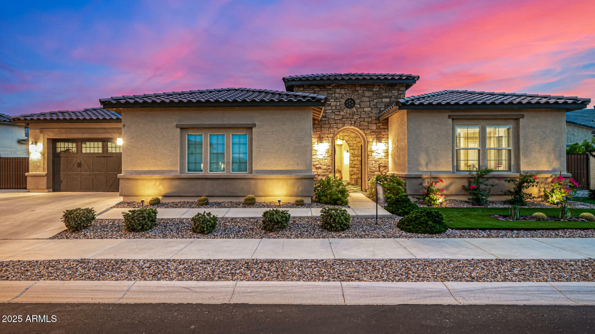 Property Photo: 23252 N 76th Lane AZ 85383