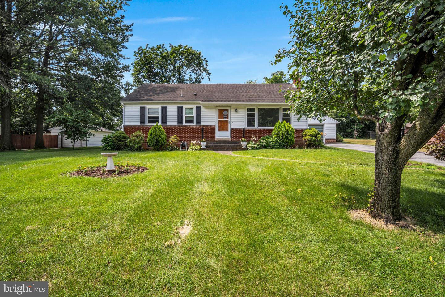 Property Photo: 2029 W Trindle Road PA 17013