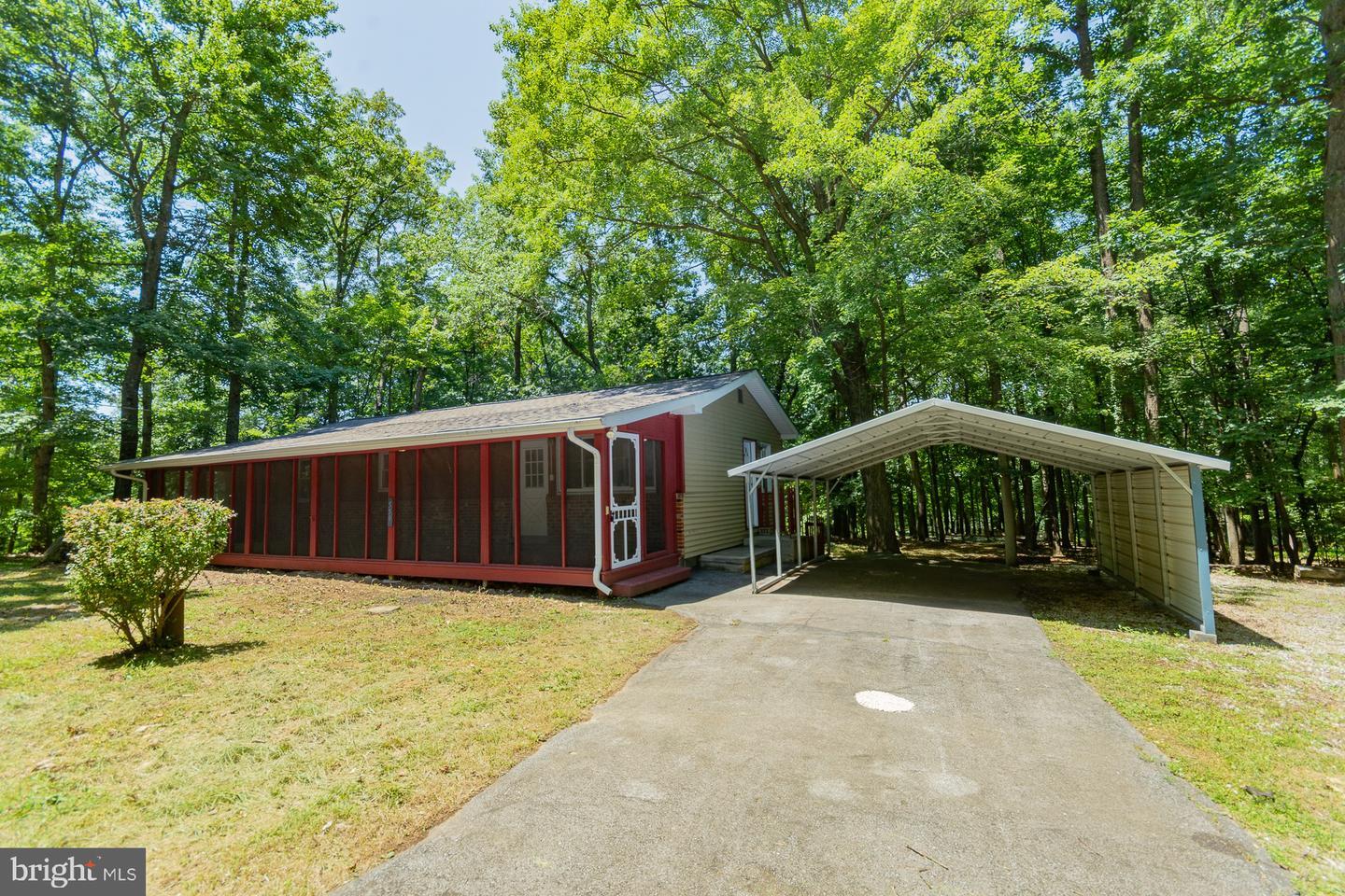 559 Johnnycake Lane  Harpers Ferry WV 25425 photo