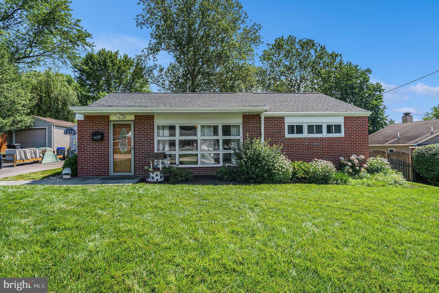 Property Photo: 629 Erlen Road PA 19462
