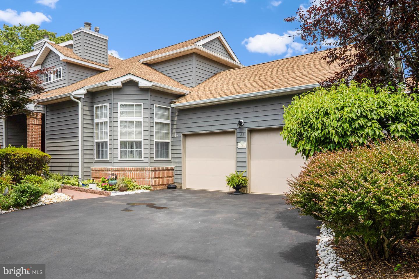 Property Photo:  22 Fairway Boulevard  NJ 08831 
