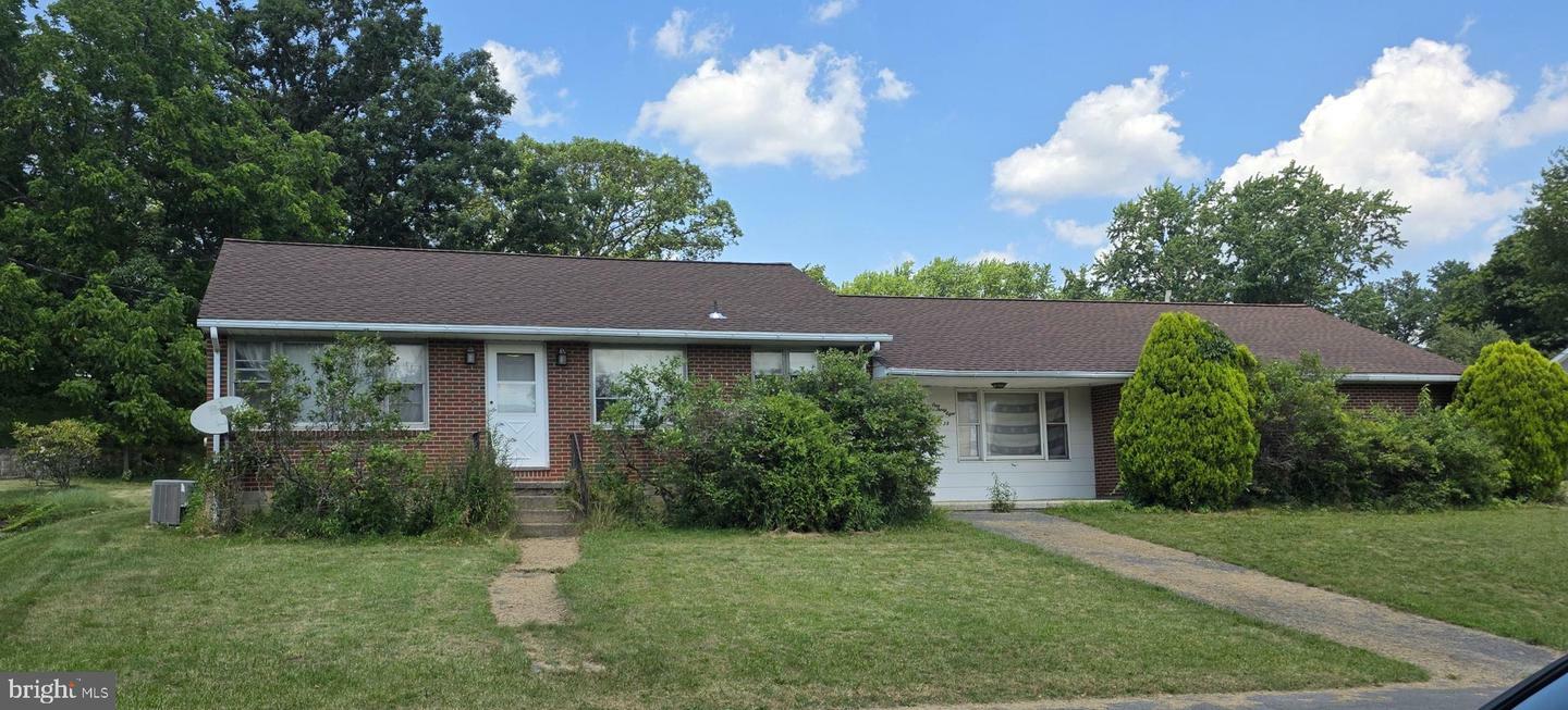 138 Mount Pleasant Street  Frostburg MD 21532 photo