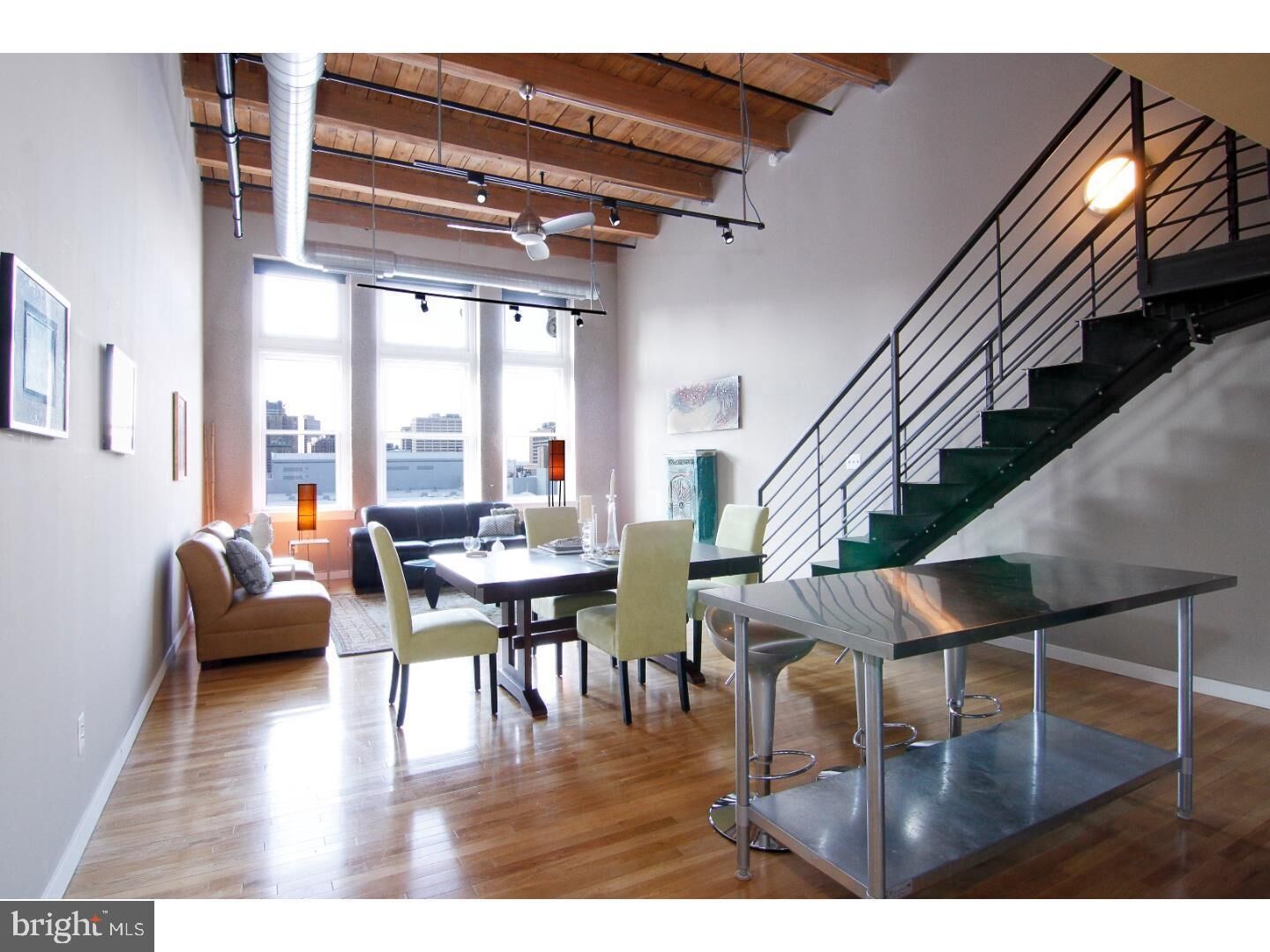 Property Photo:  1027 Arch Street 31 603  PA 19107 