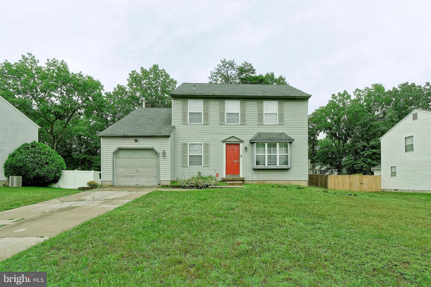 77 Rosalind Circle  Sicklerville NJ 08081 photo