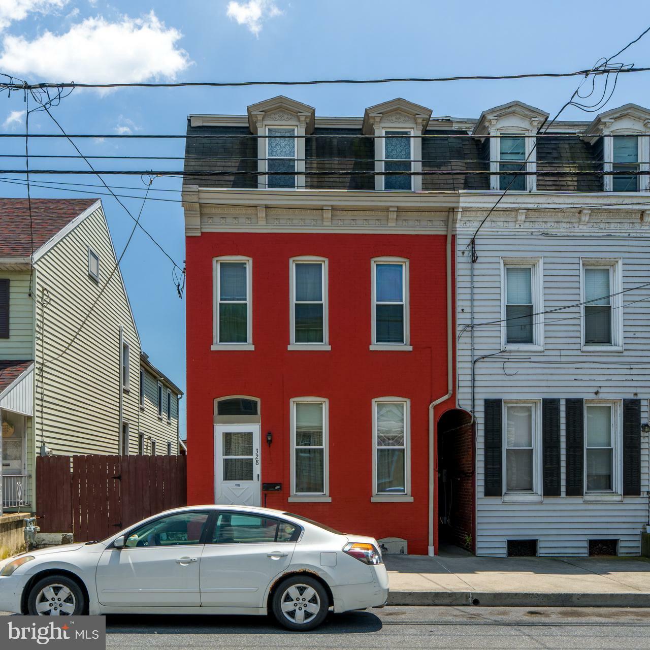 Property Photo: 328 Walnut Street PA 17512