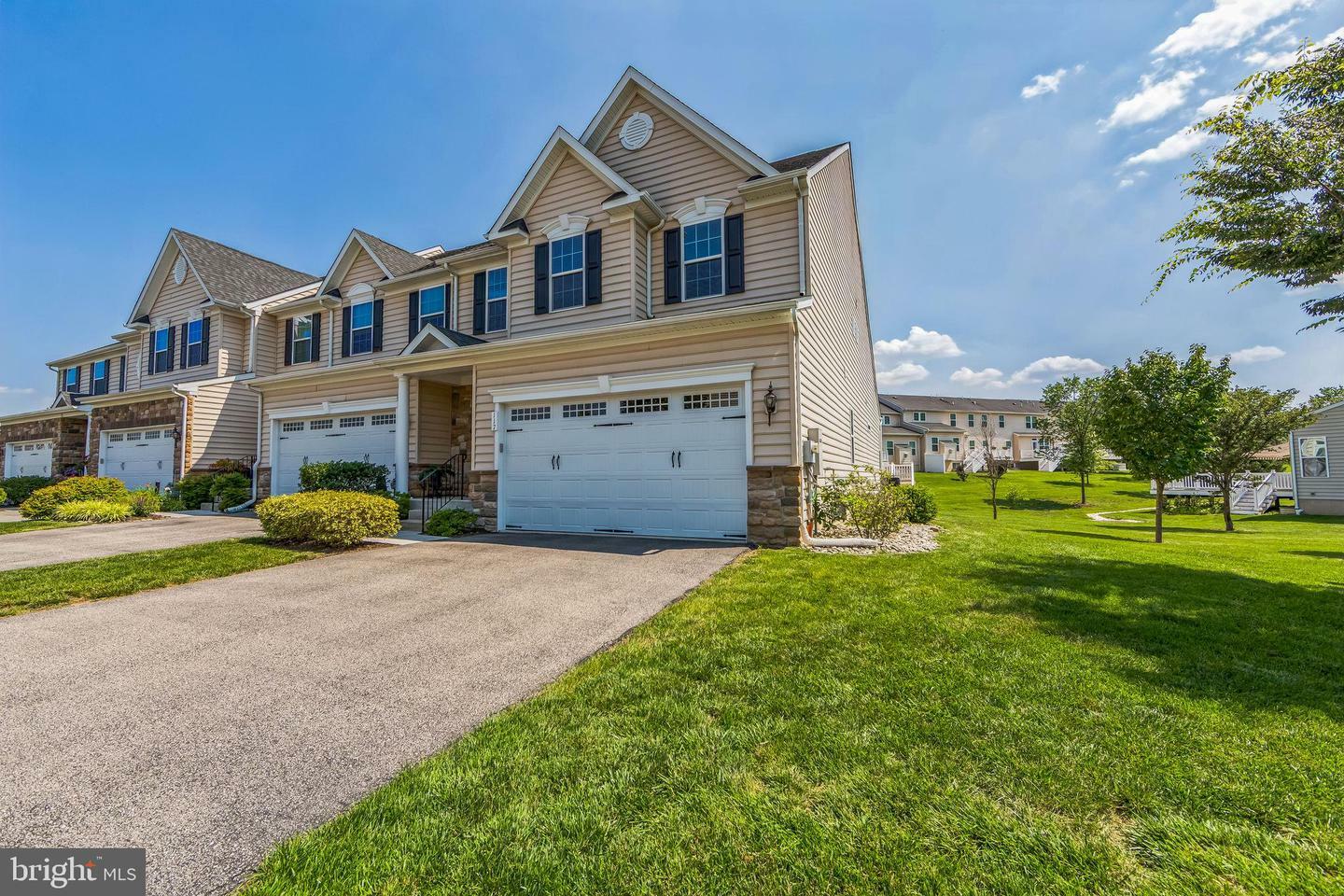 Property Photo: 117 Brindle Court PA 19403